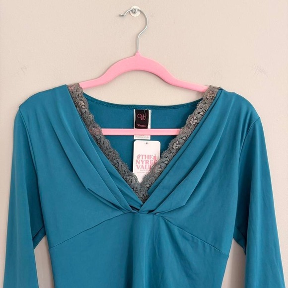 Y2K TEAL WRAPPER LACE 3/4 SLEEVE TOP - Picture 3 of 6